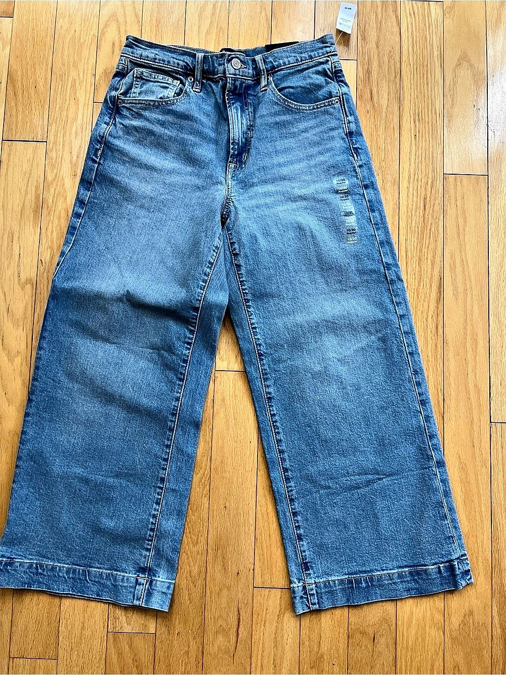 GAP Women’s high rise wide leg crop jeans